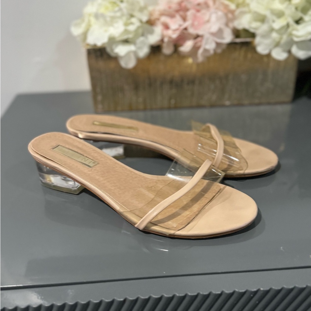 Women's Tan Heels - Picture 5 of 6